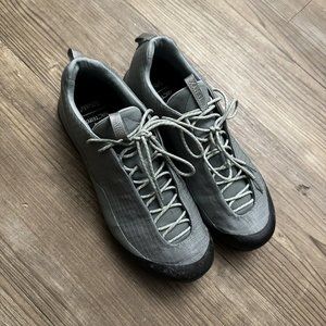 Arc'teryx Konseal Sneakers size 40.5